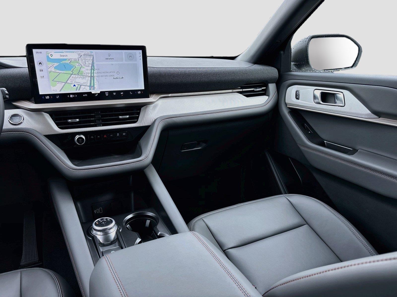 2027 Ford Explorer Active w/200A Pkg