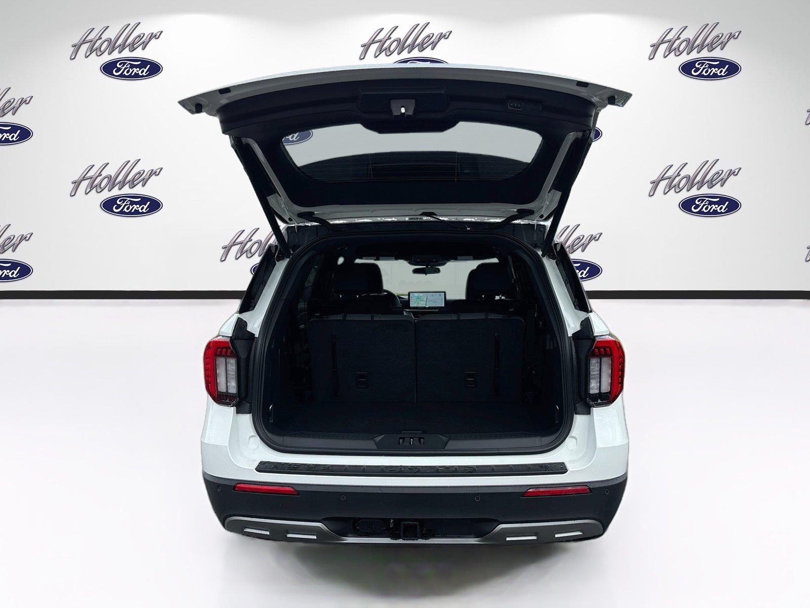 2027 Ford Explorer Active w/200A Pkg