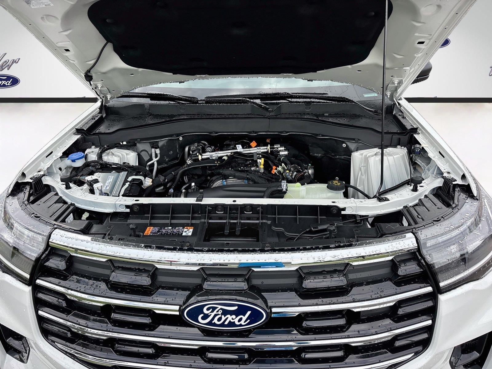 2027 Ford Explorer Active w/200A Pkg