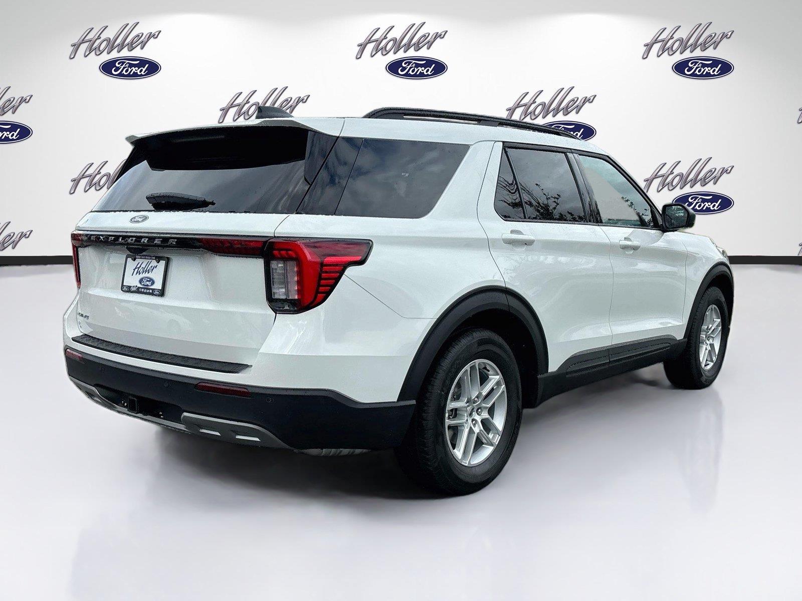 2027 Ford Explorer Active w/200A Pkg