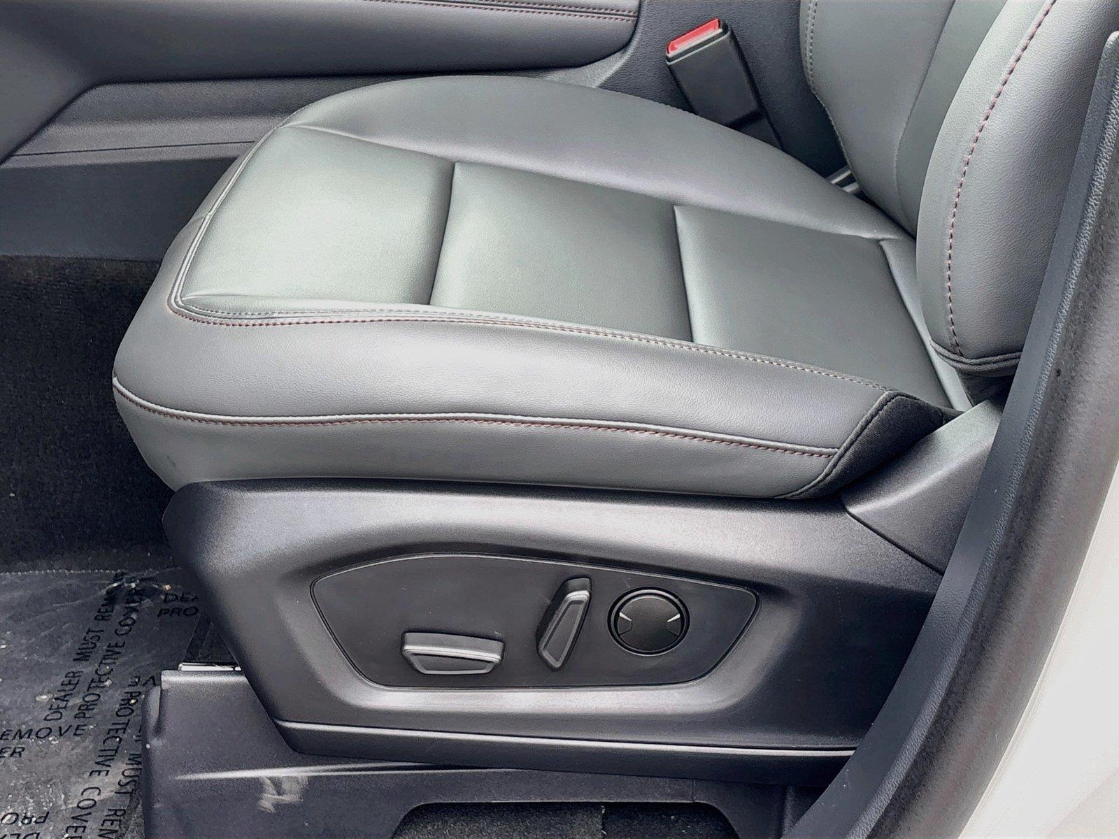 2027 Ford Explorer Active w/200A Pkg