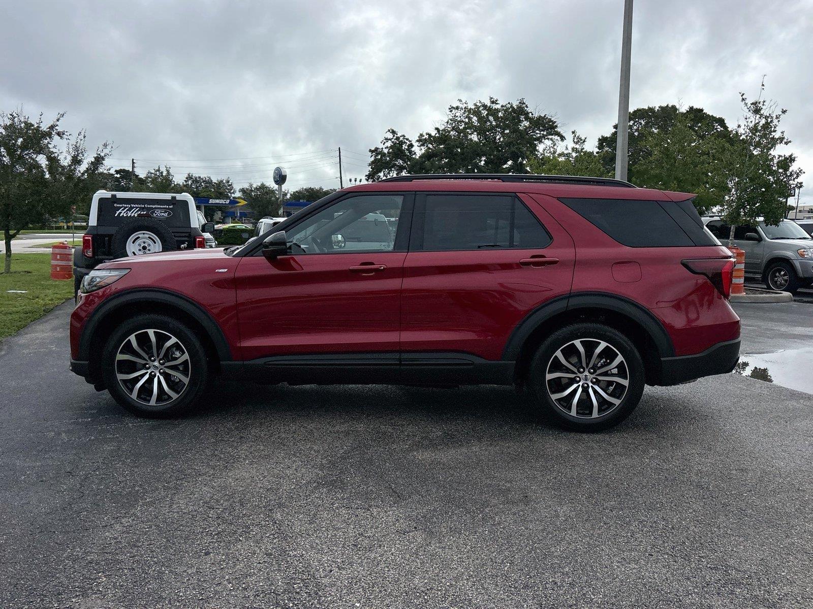 2027 Ford Explorer ST-Line