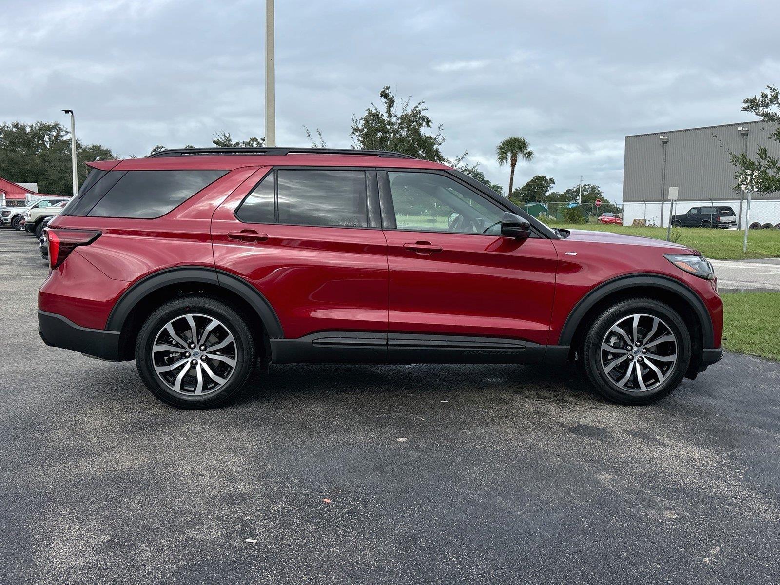 2027 Ford Explorer ST-Line