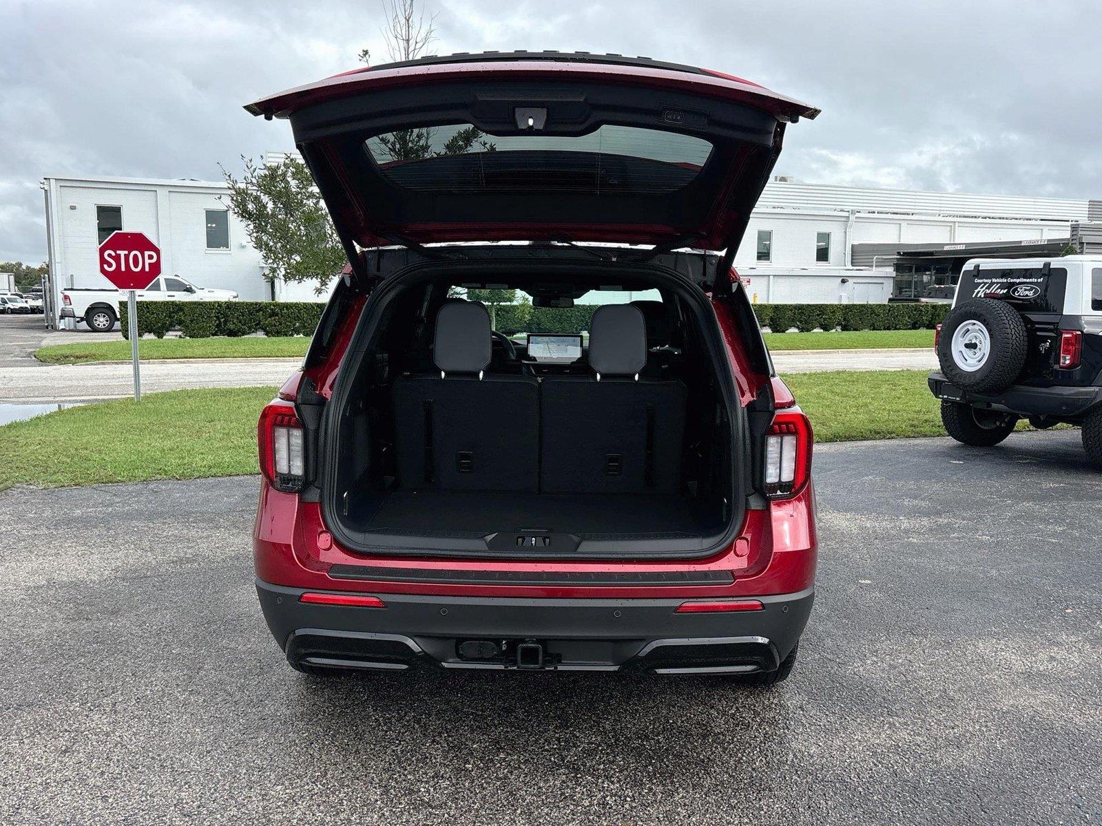 2027 Ford Explorer ST-Line