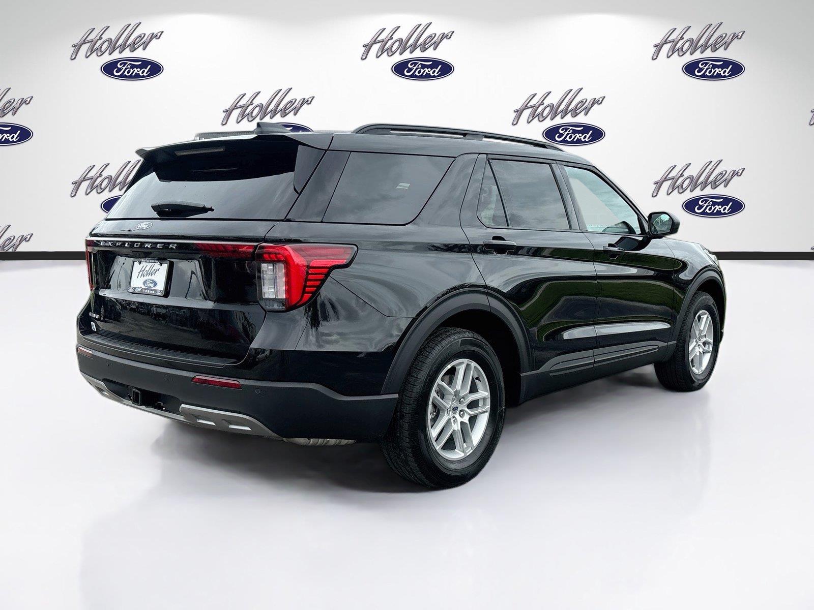 2027 Ford Explorer Active w/200A Pkg