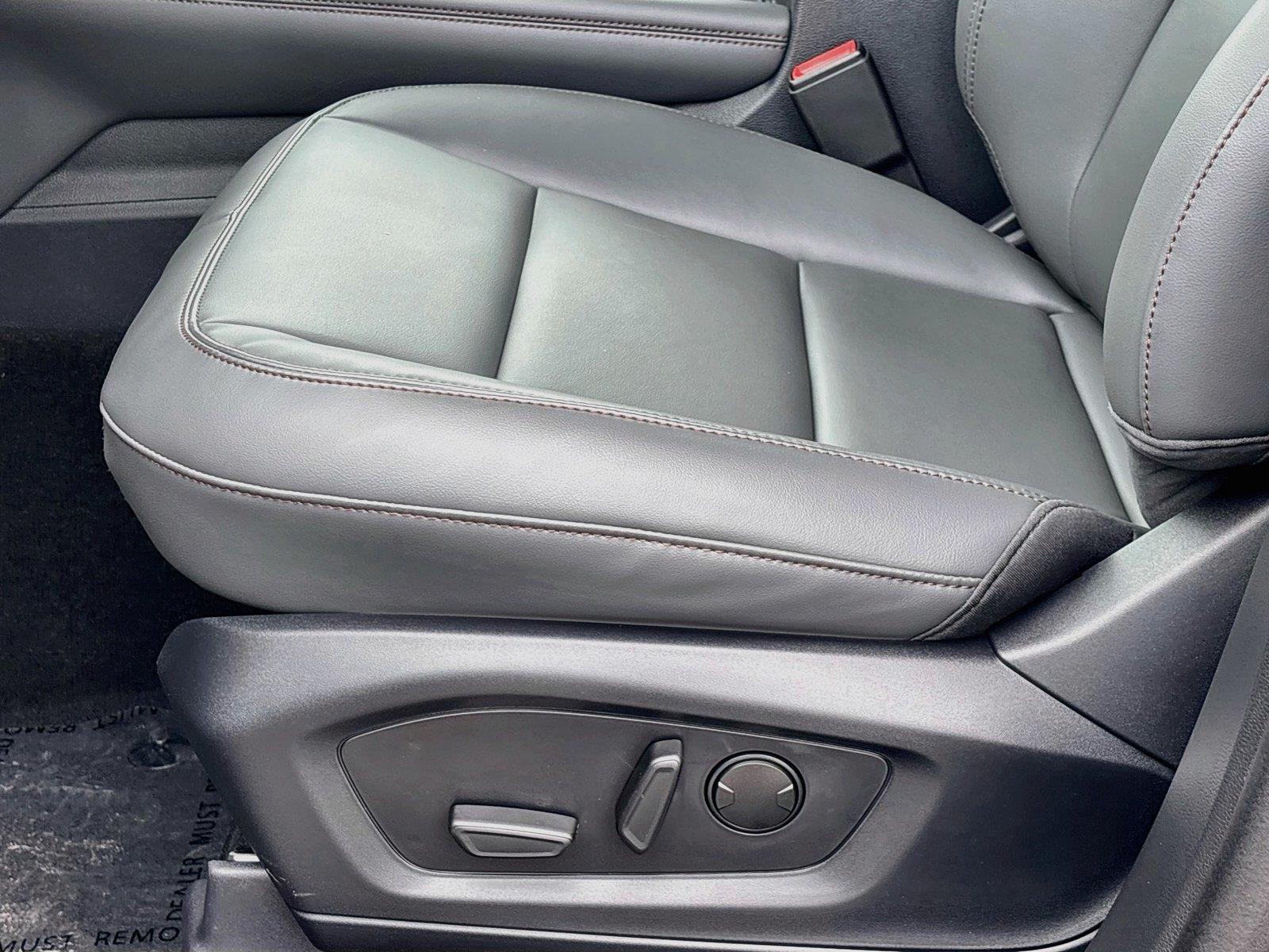 2027 Ford Explorer Active w/200A Pkg