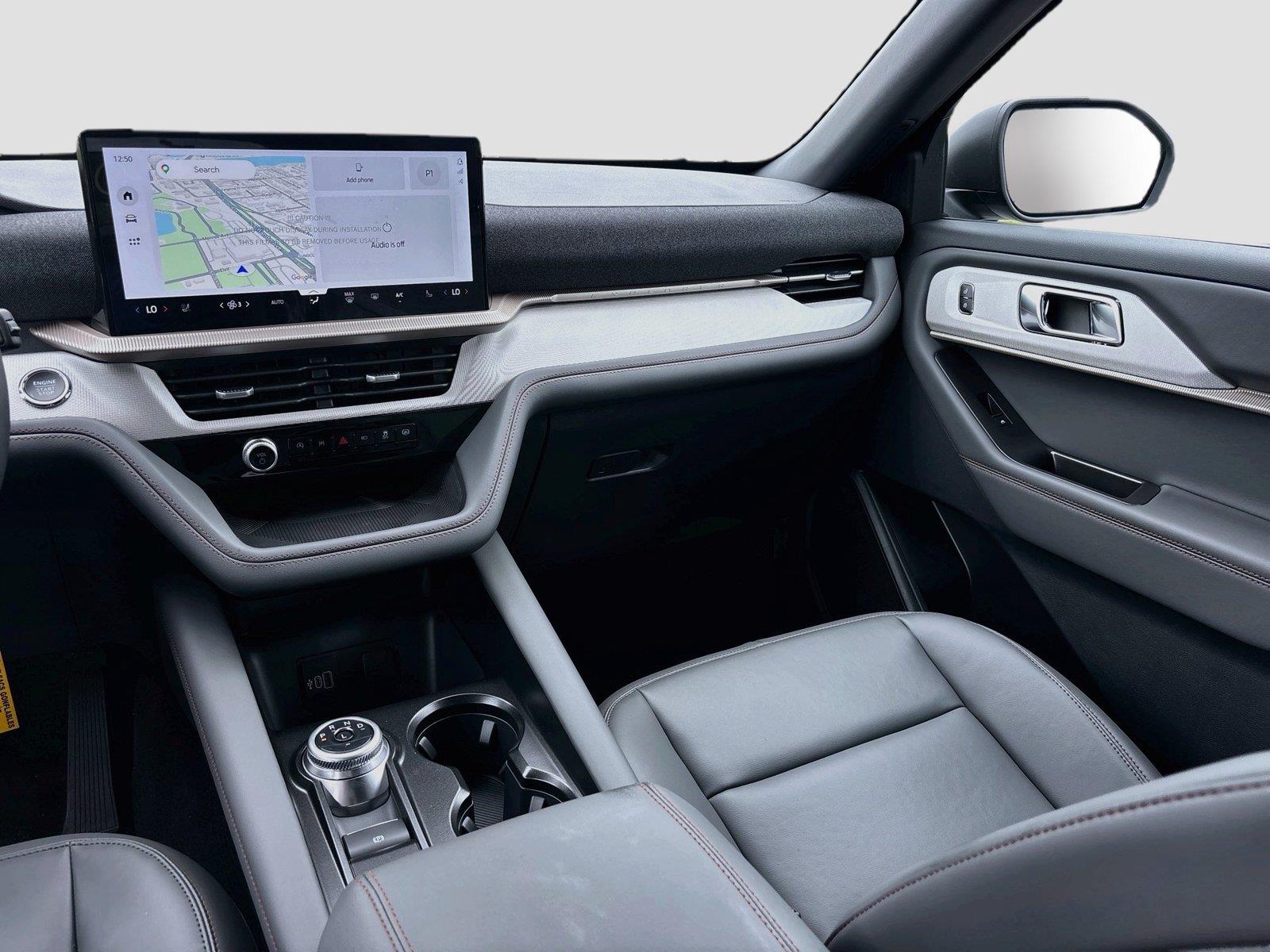 2027 Ford Explorer Active w/200A Pkg