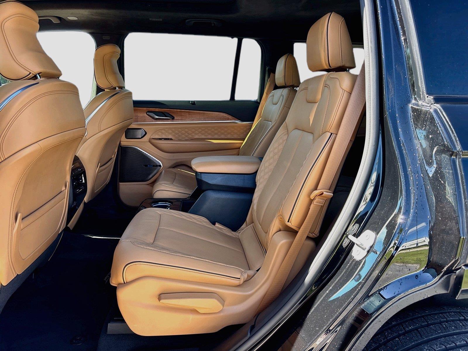 2023 Jeep Grand Cherokee L Summit Reserve