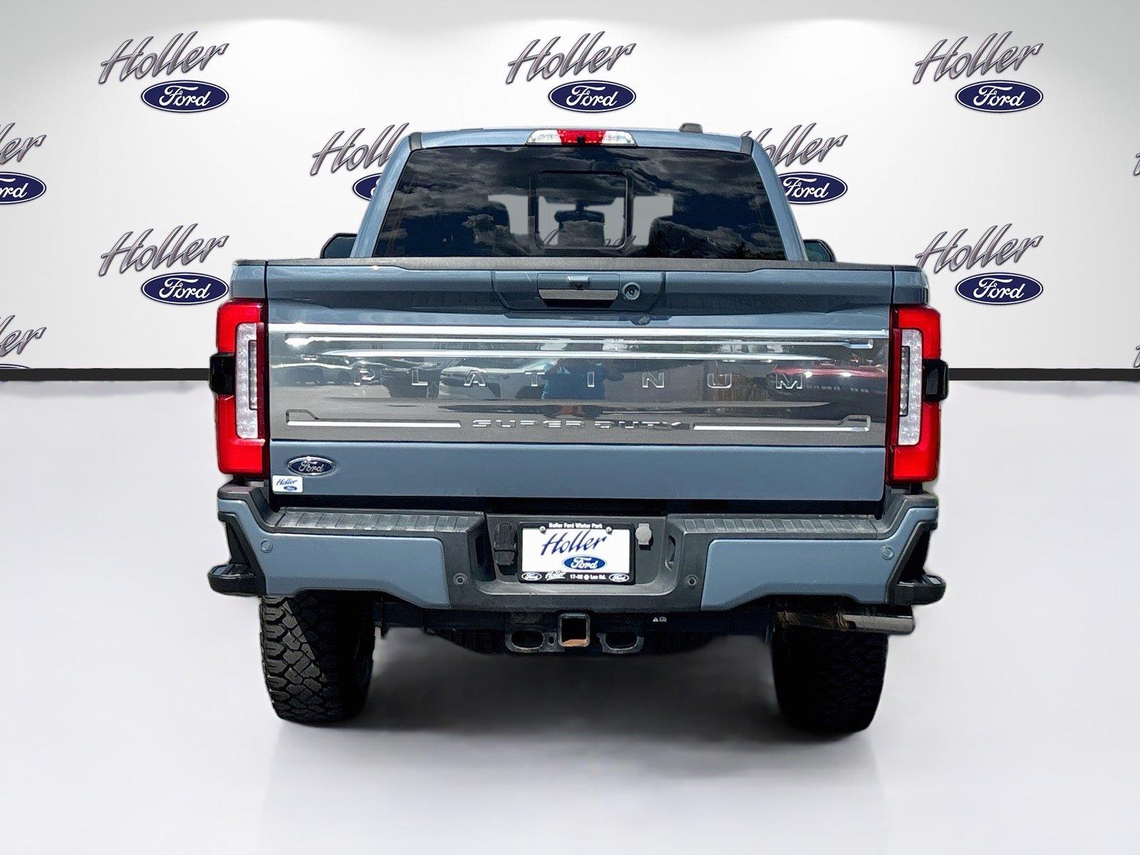 2023 Ford Super Duty F-350 SRW Platinum