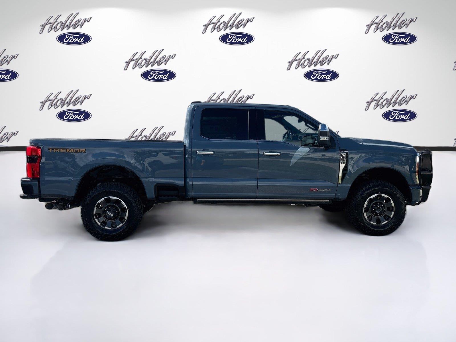 2023 Ford Super Duty F-350 SRW Platinum