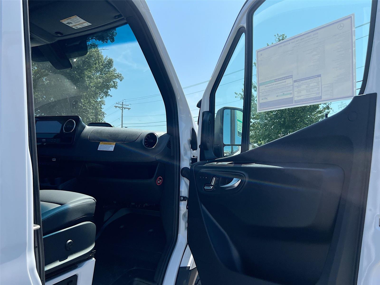 2025 Mercedes-Benz Sprinter Cargo Van Base - Photo 25