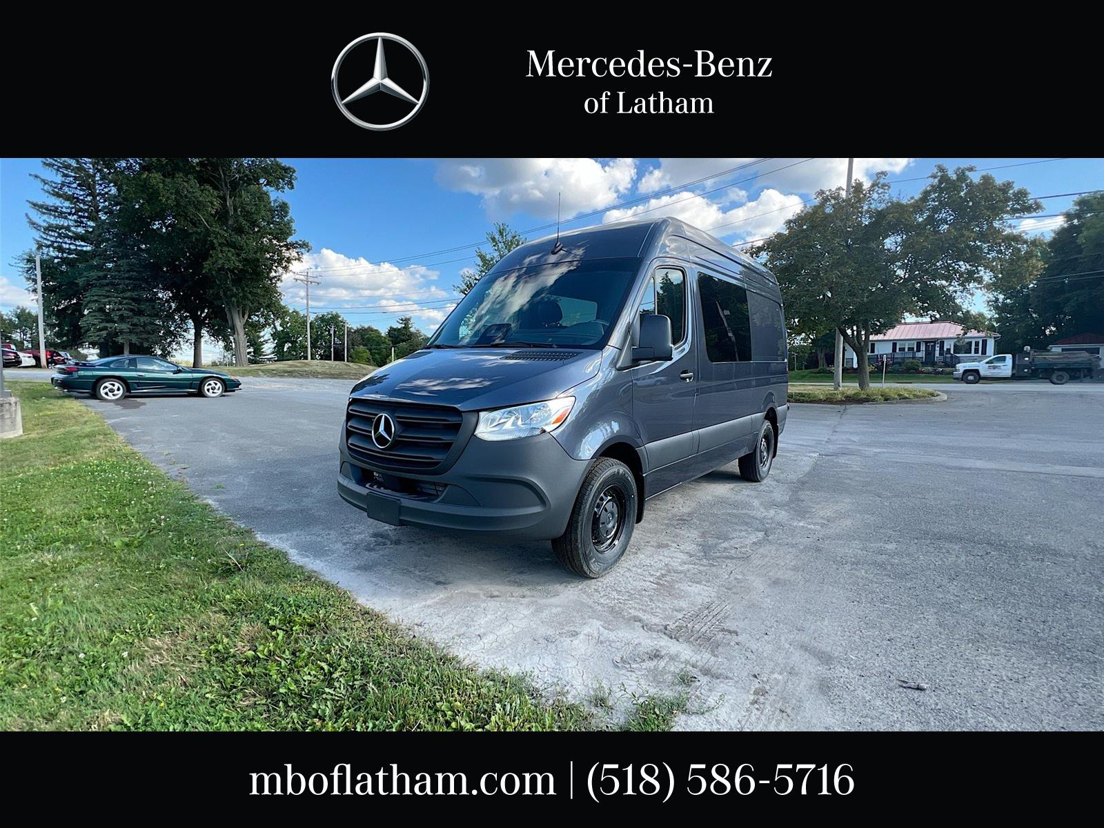 2025 Mercedes-Benz Sprinter Crew Van Base's photo