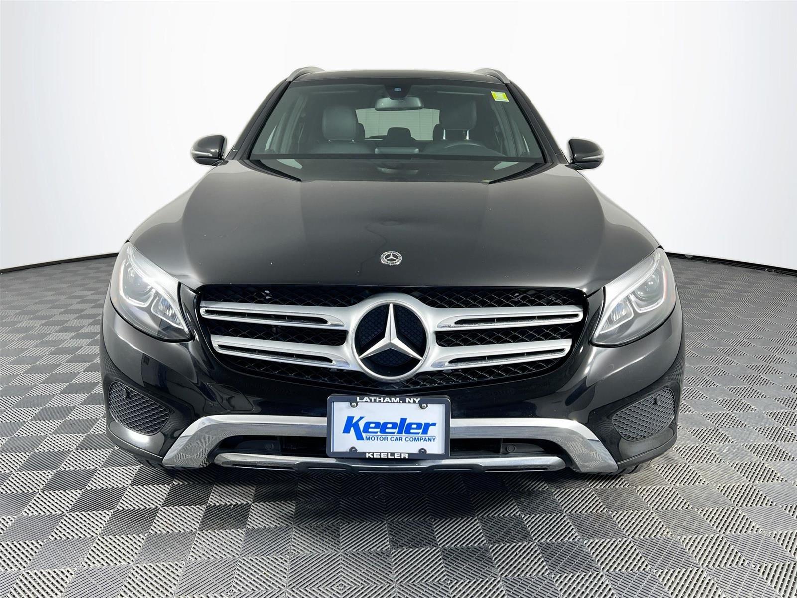 2019 Mercedes Benz GLC 300 4MATIC photo 4