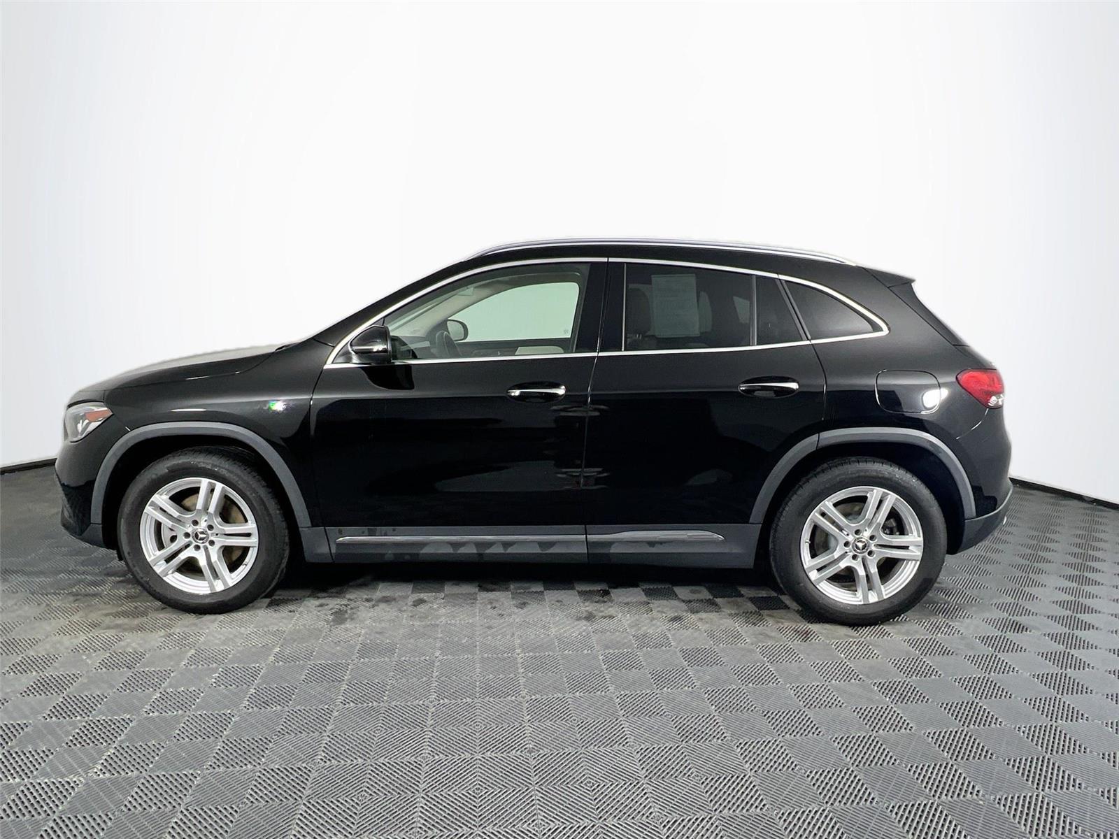2021 Mercedes Benz GLA 250 4MATIC photo 2