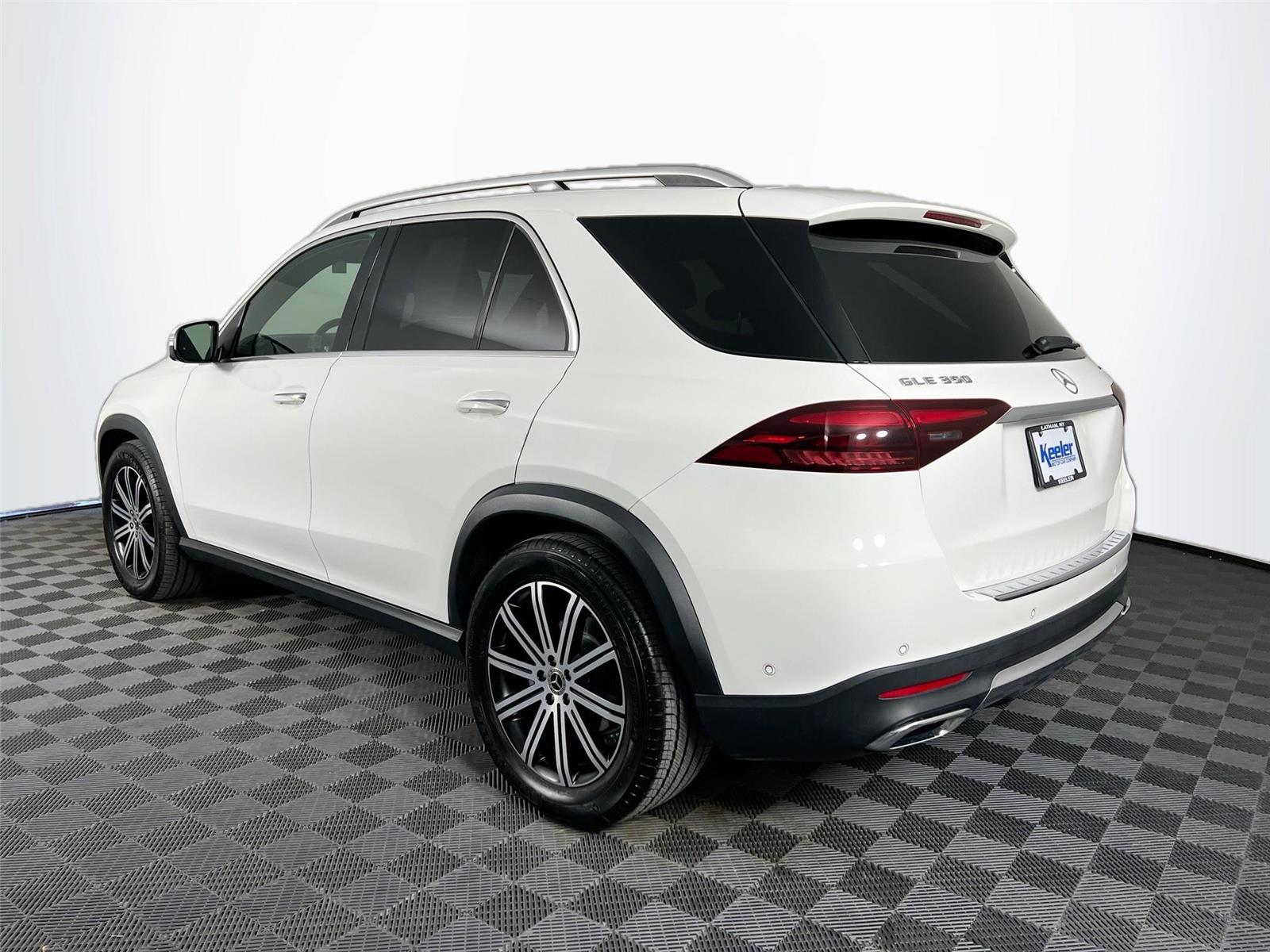 2024 Mercedes Benz GLE 350 4MATIC photo 3