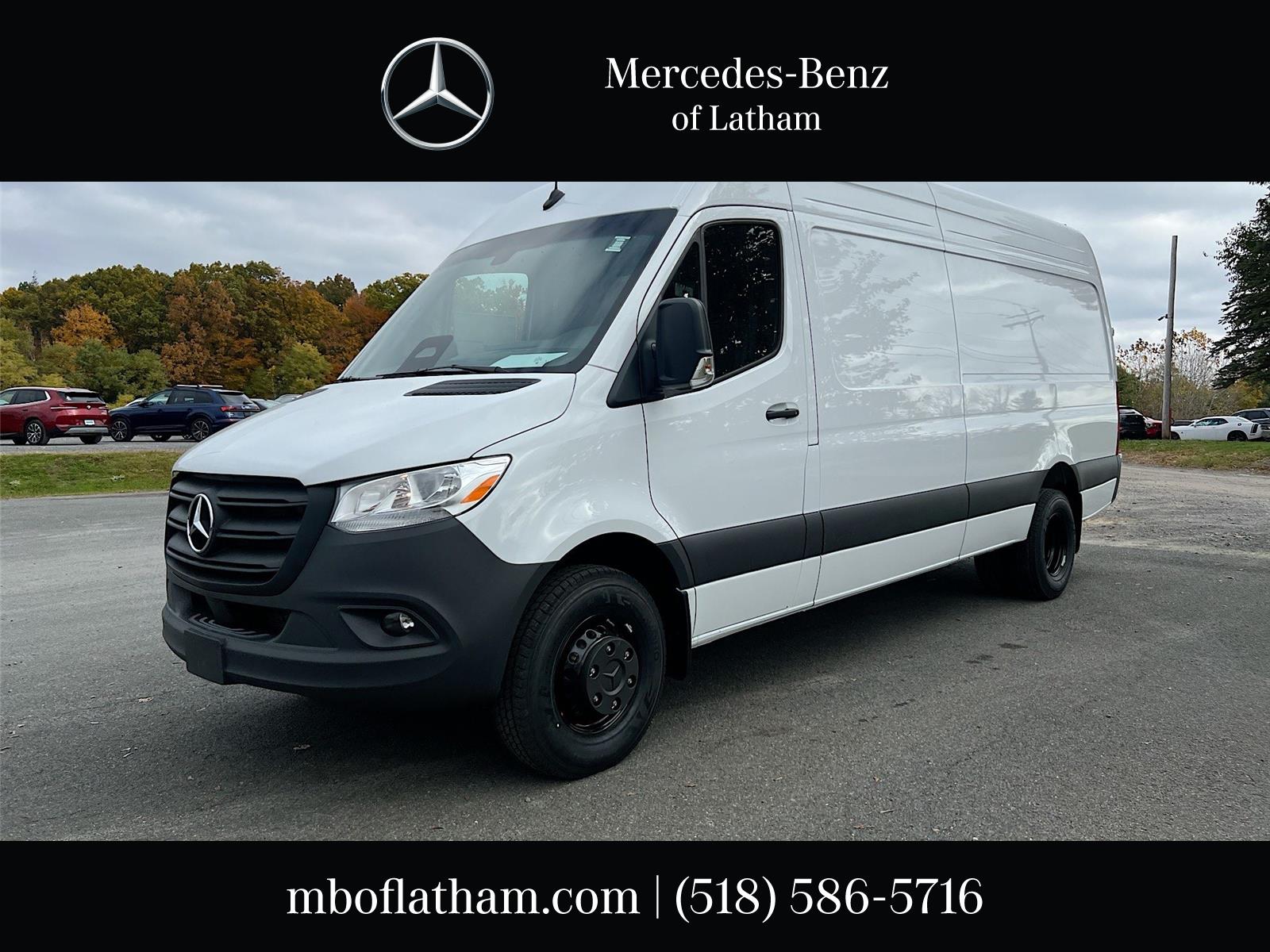 2026 Mercedes-Benz Sprinter Cargo Van Base's photo