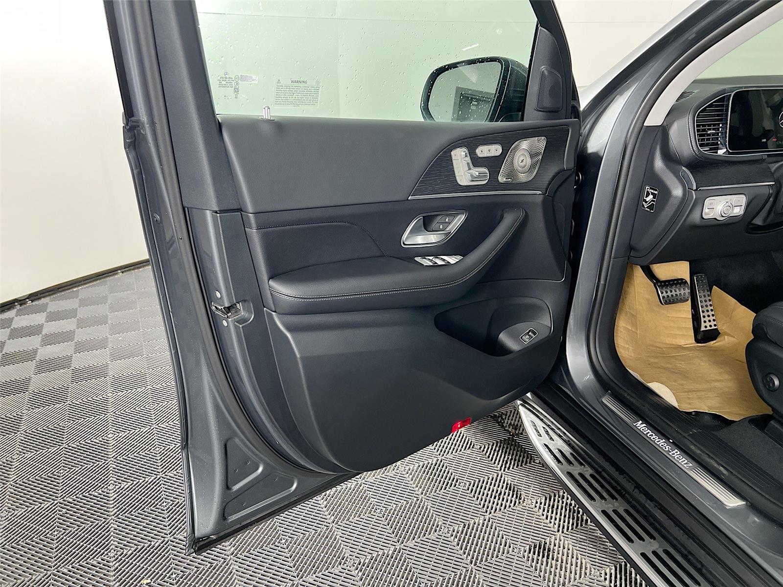 2026 Mercedes-Benz GLS Base - Photo 15
