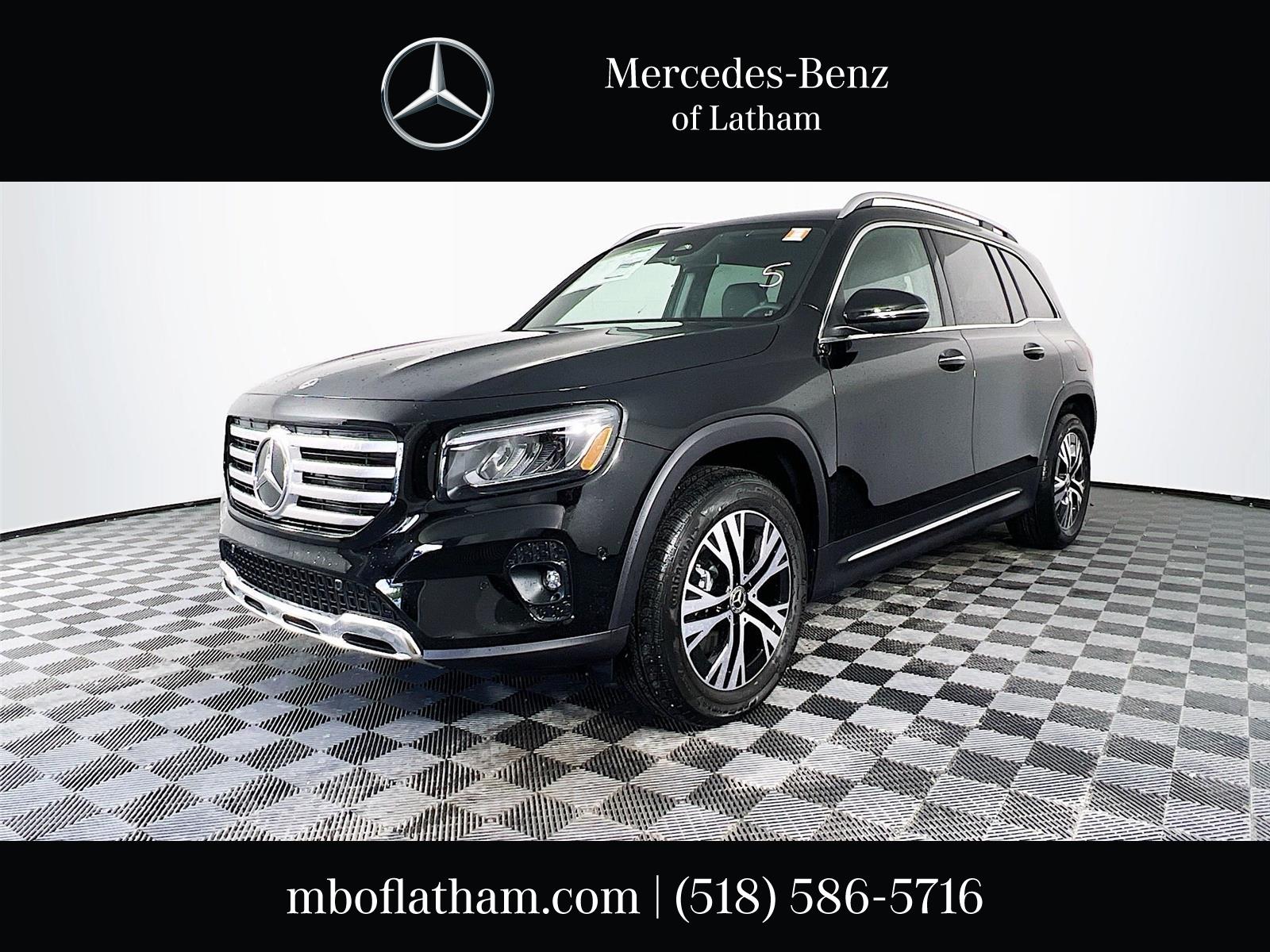 2025 Mercedes-Benz GLB Base's photo