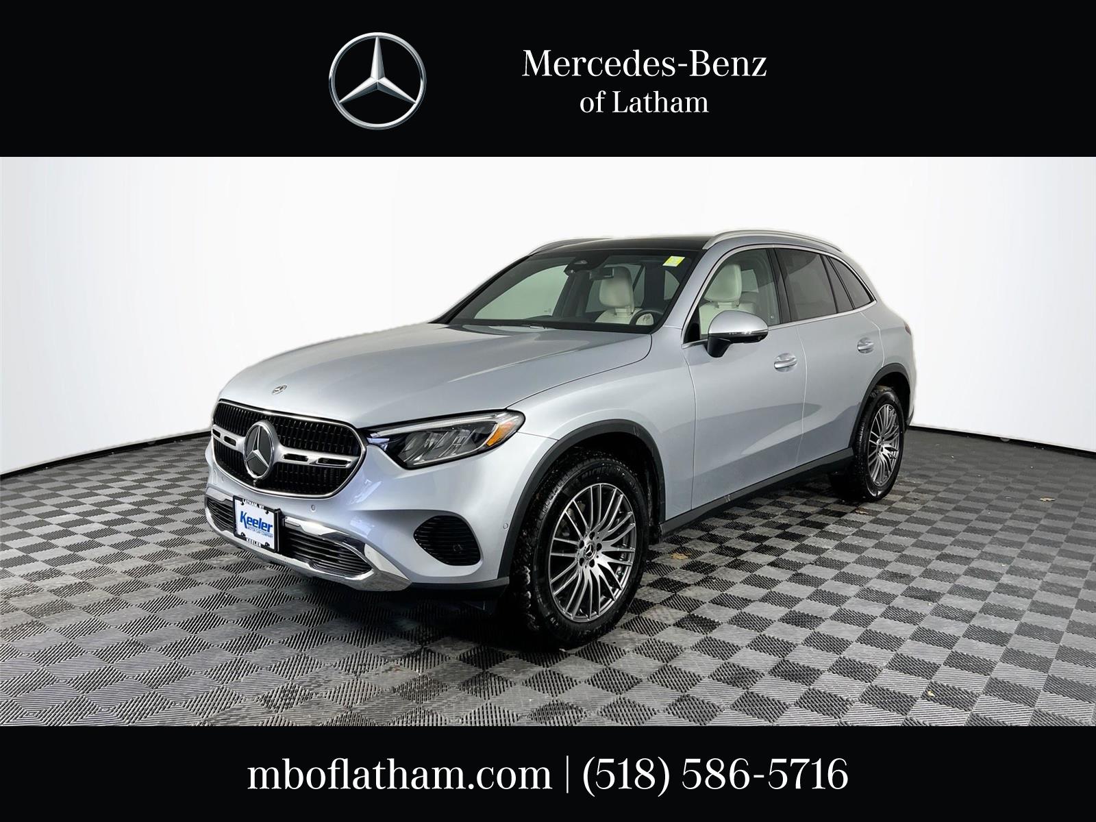 2025 Mercedes-Benz GLC Base's photo