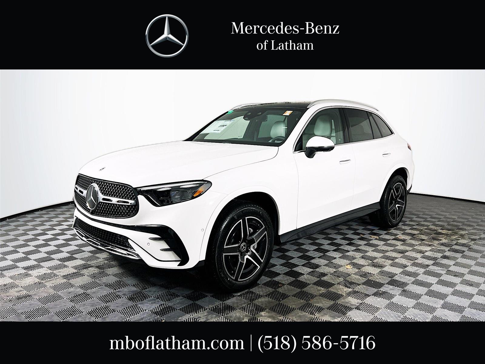 2026 Mercedes-Benz GLC Base's photo