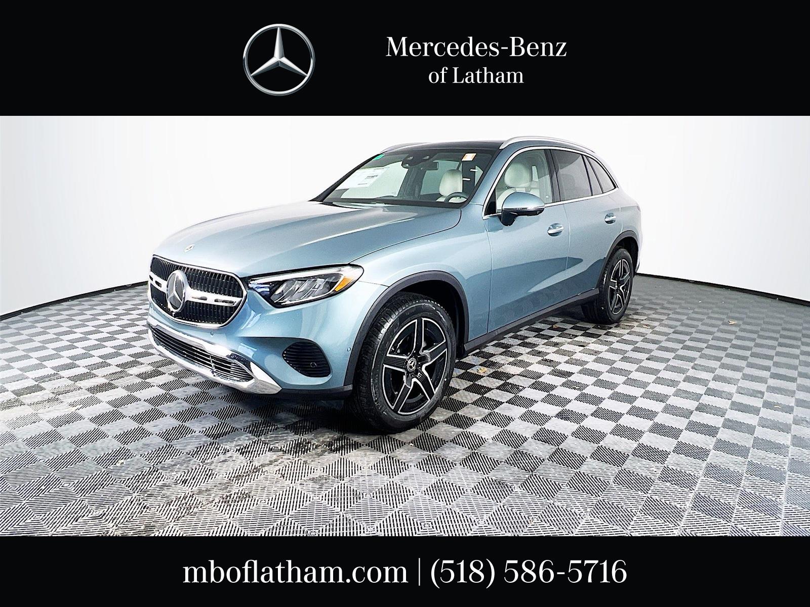 2026 Mercedes-Benz GLC Base's photo