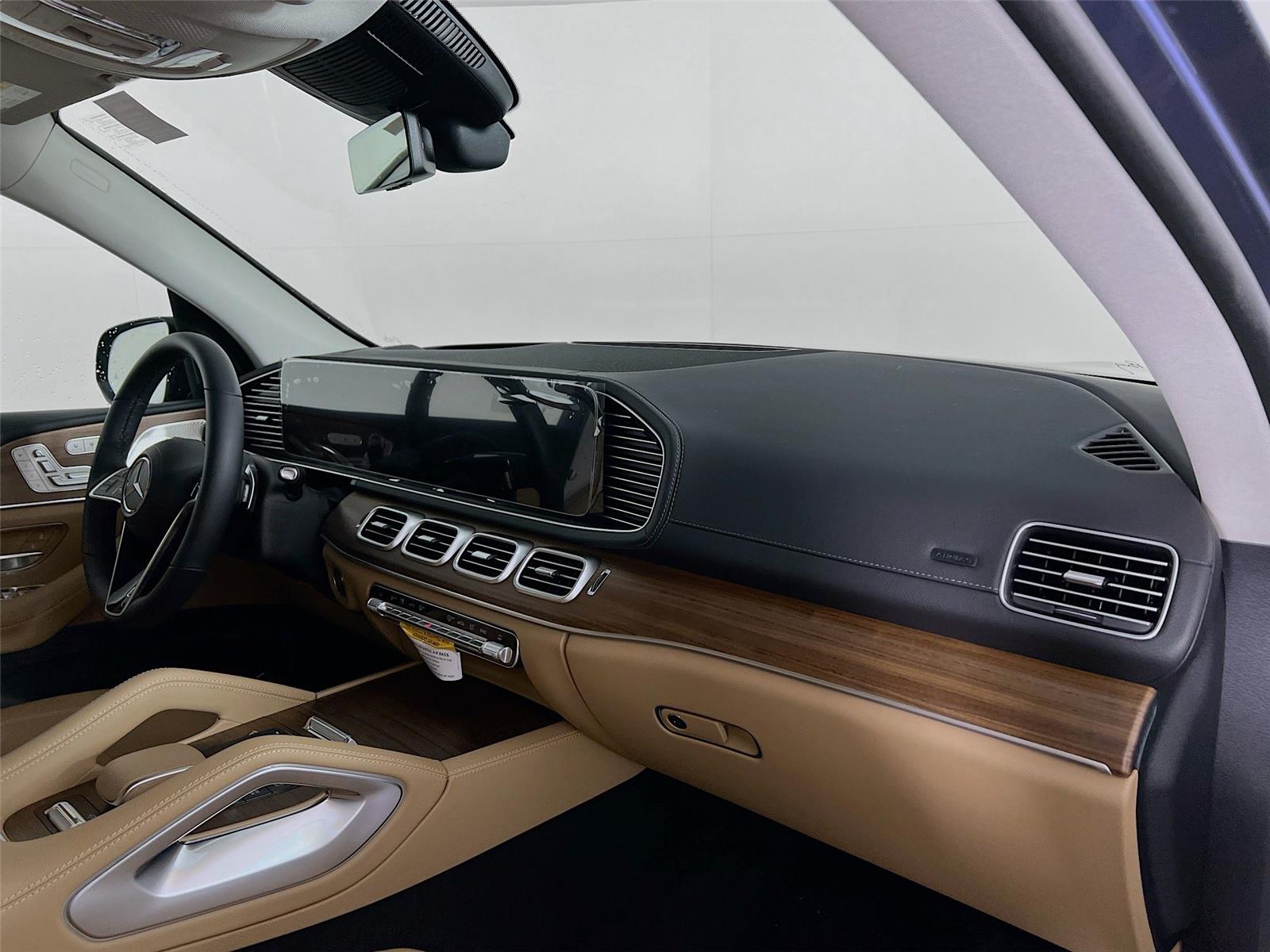 2026 Mercedes-Benz GLS Base - Photo 26