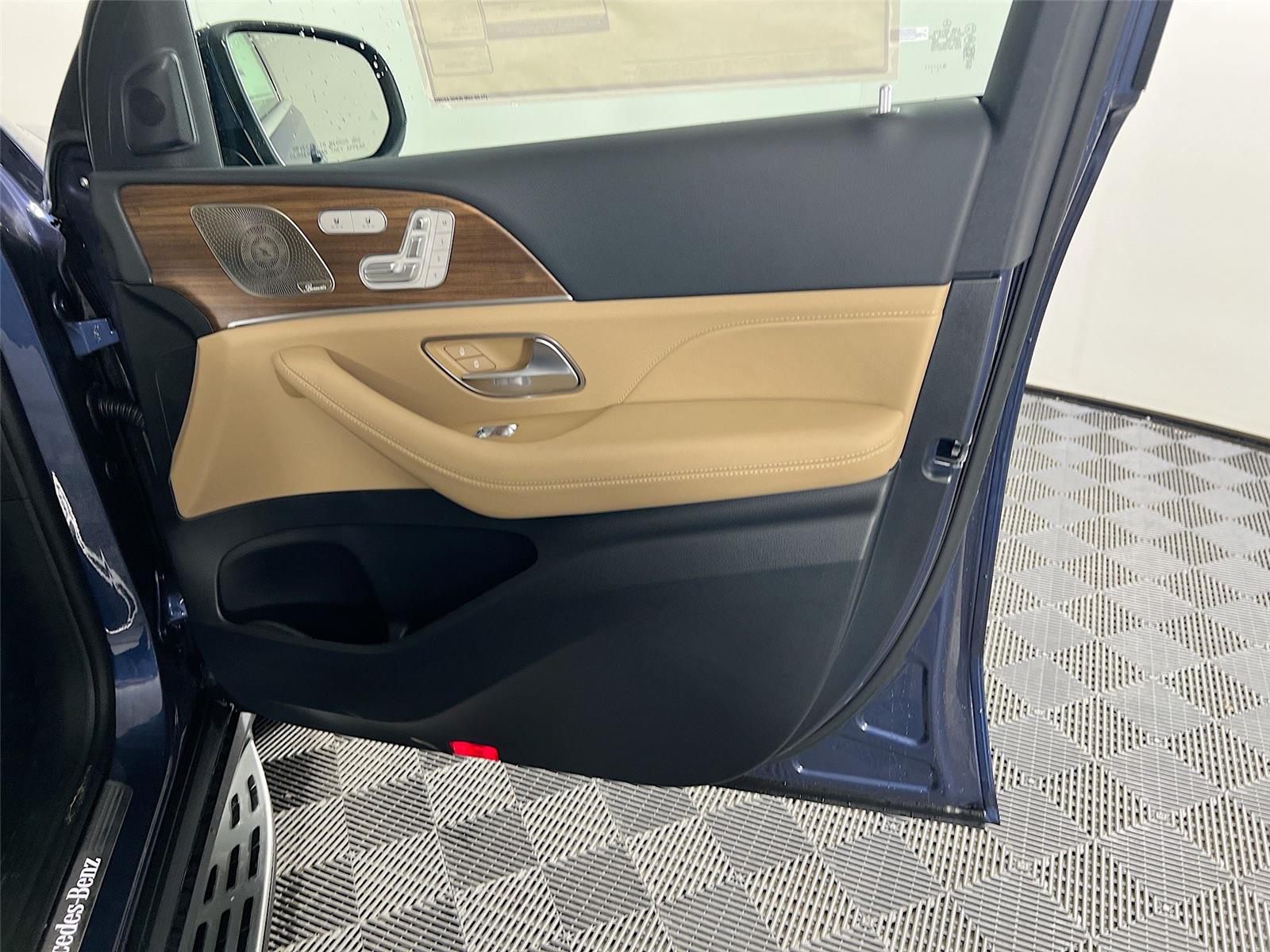 2026 Mercedes-Benz GLS Base - Photo 27