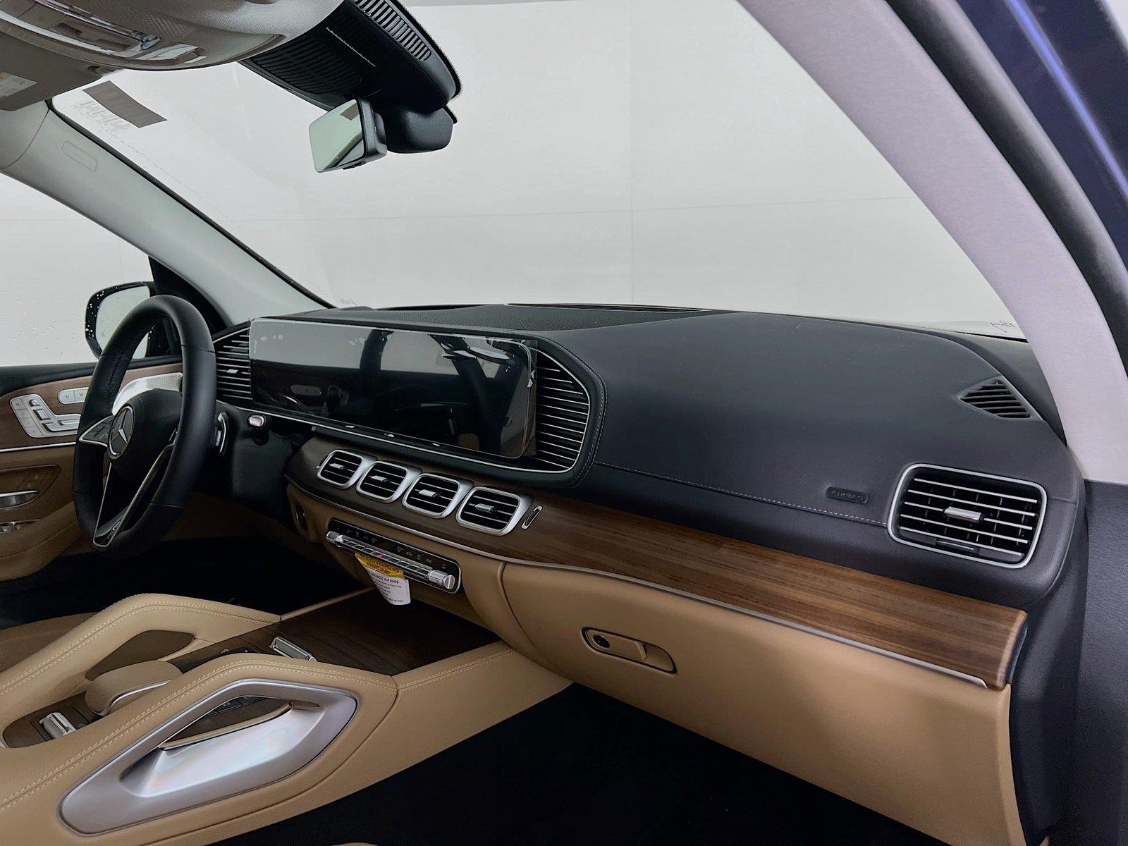 2026 Mercedes-Benz GLS Base - Photo 26