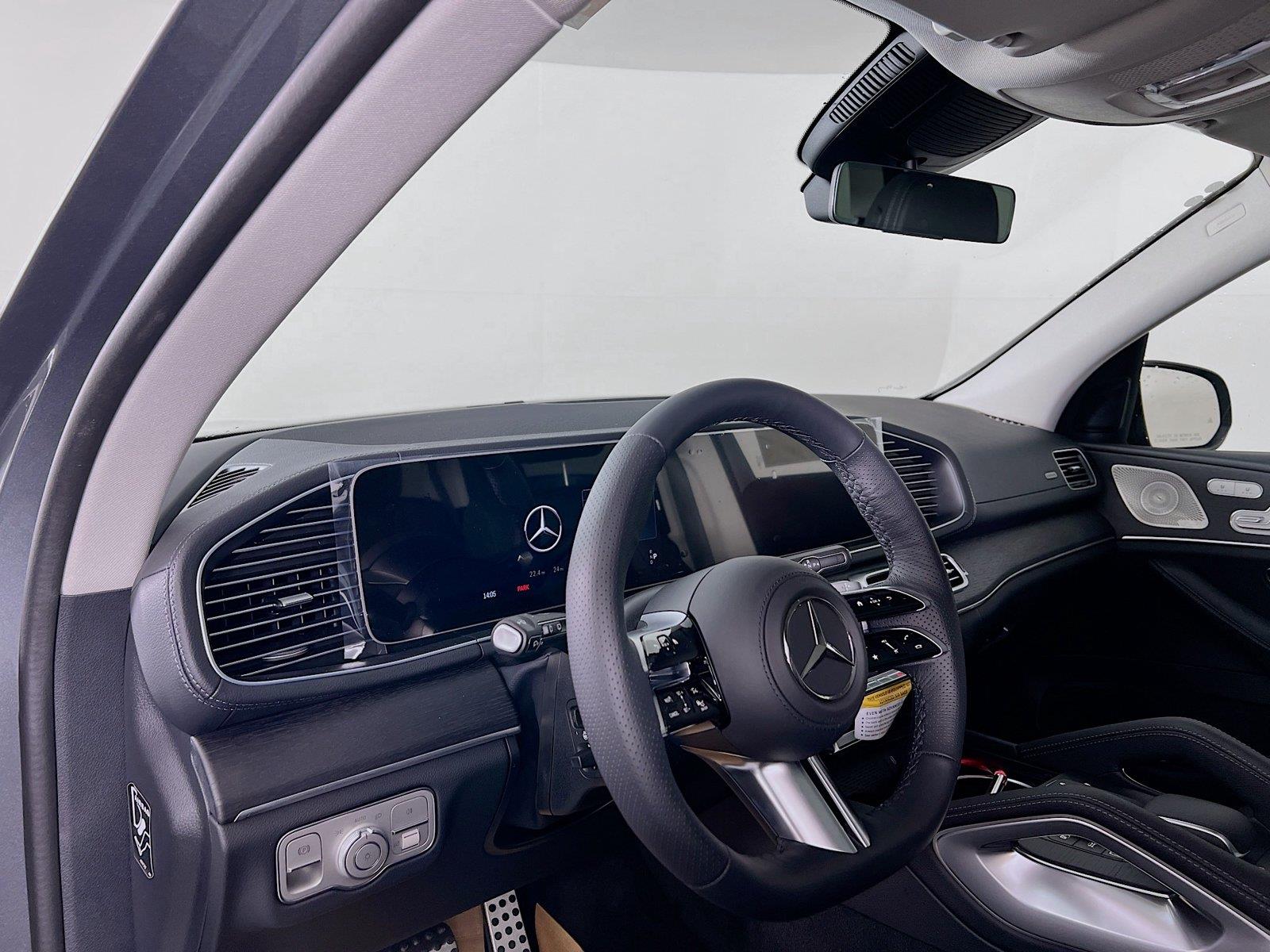 2026 Mercedes-Benz GLS Base - Photo 10