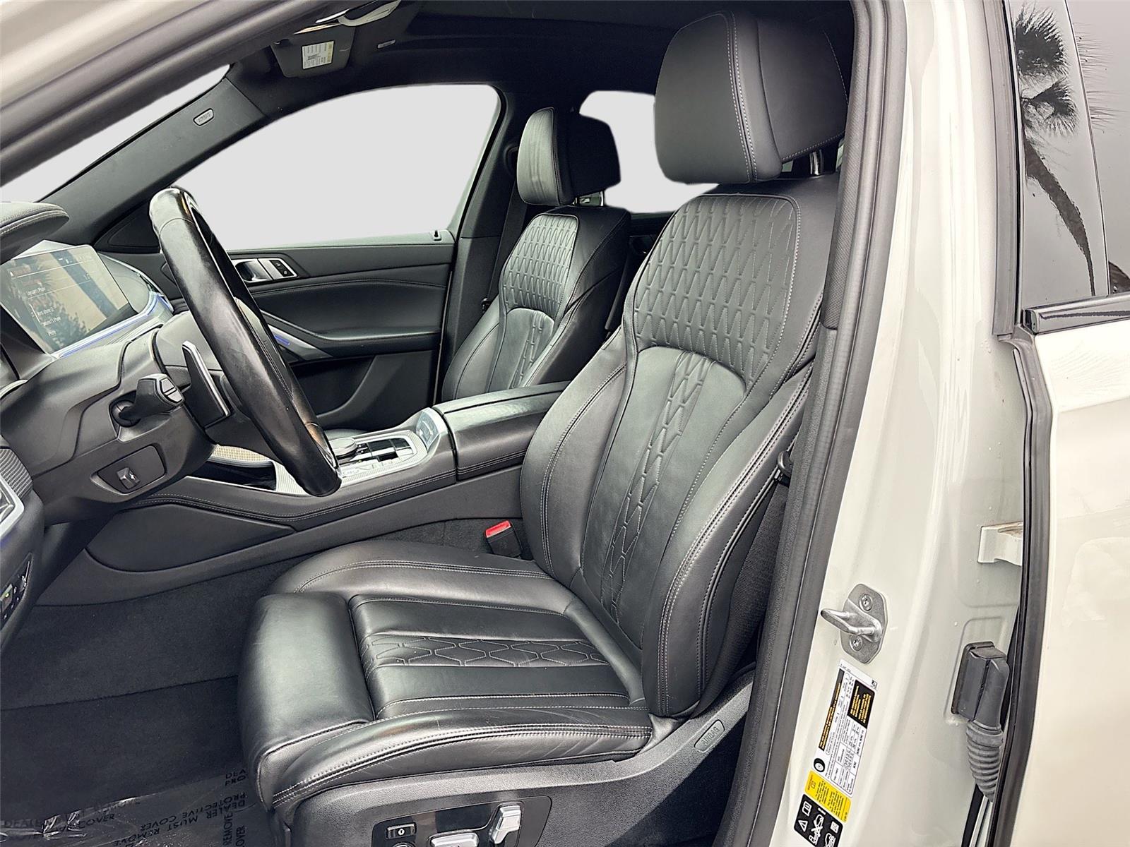 2023 BMW X6 xDrive40i