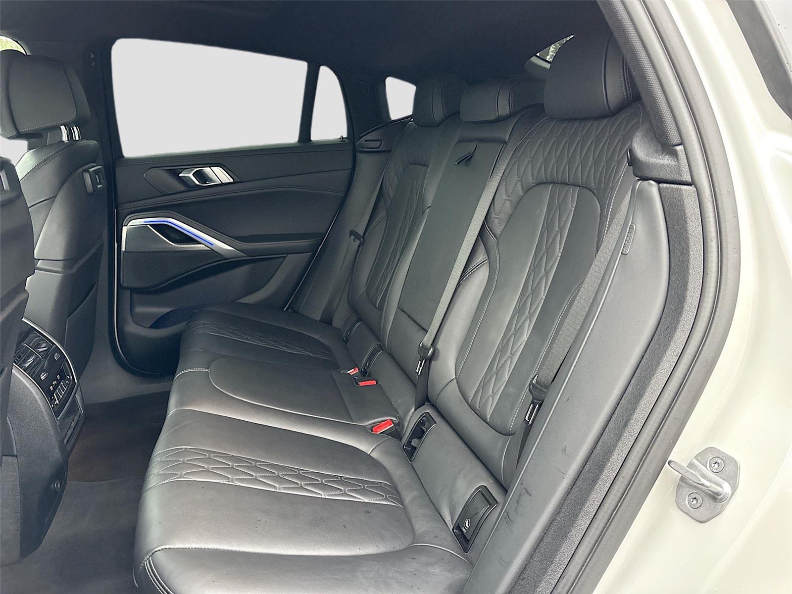 2023 BMW X6 xDrive40i