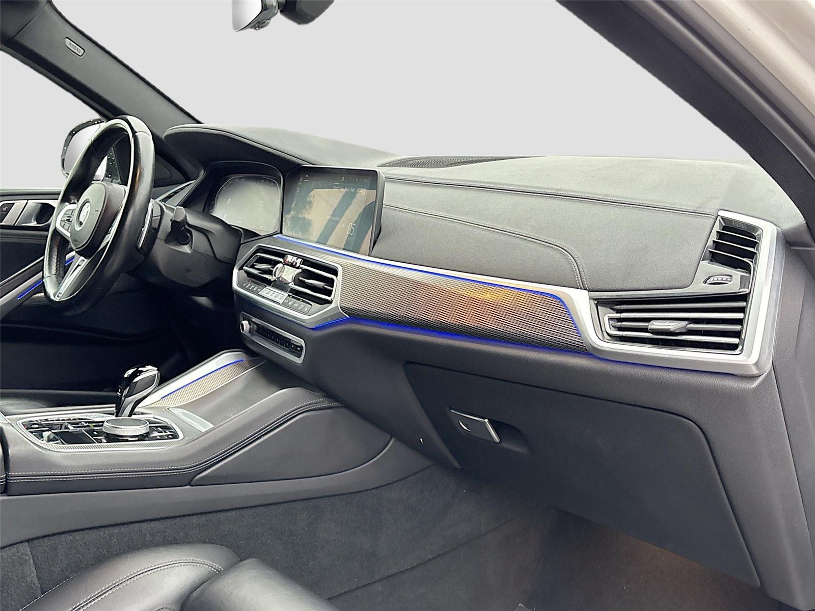 2023 BMW X6 xDrive40i