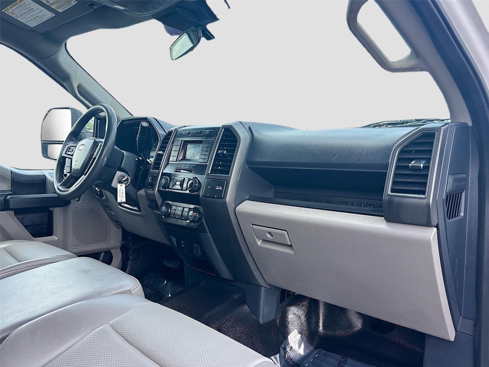 2022 Ford Super Duty F-250 SRW XL