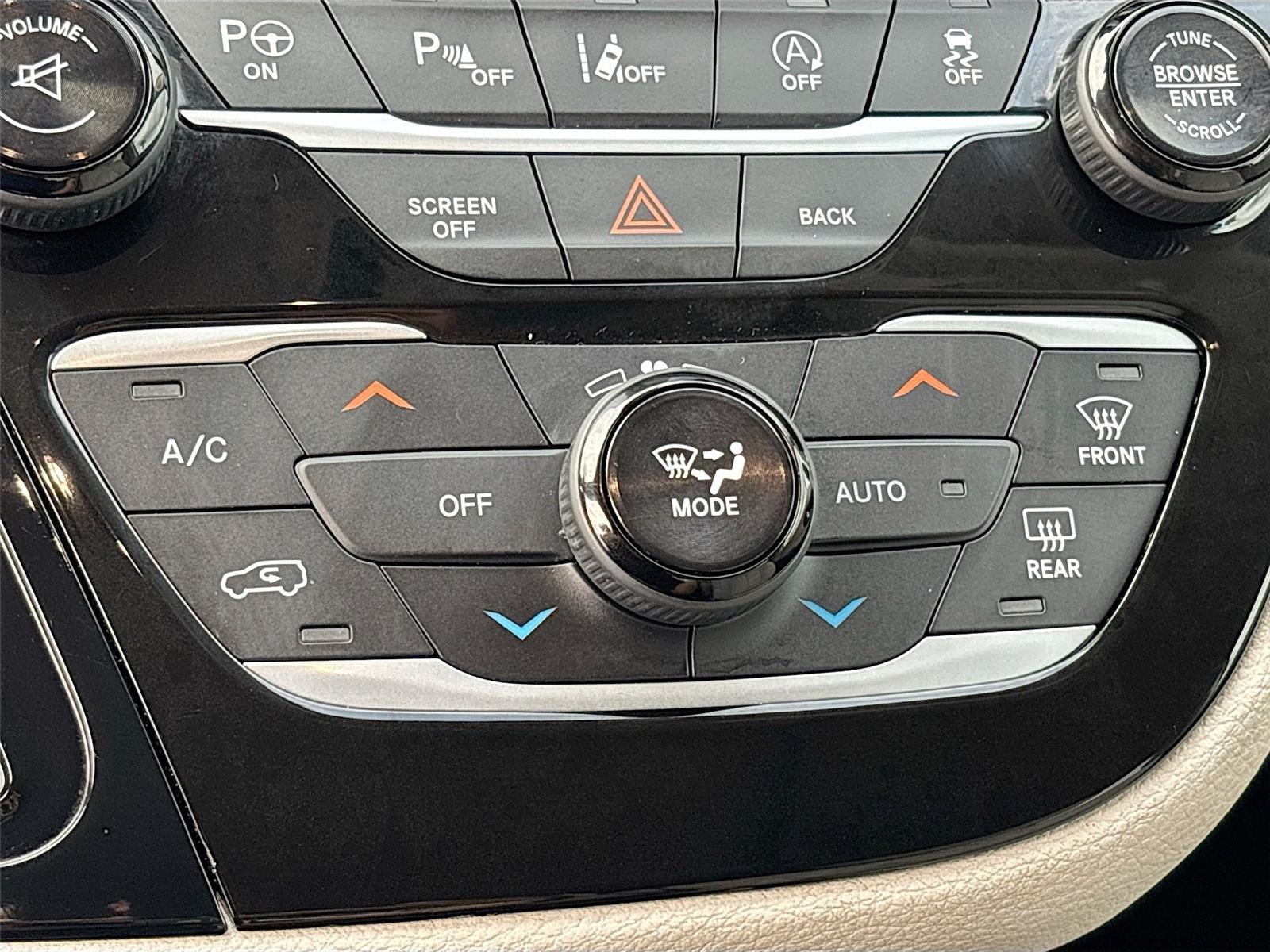 2017 Chrysler Pacifica Limited