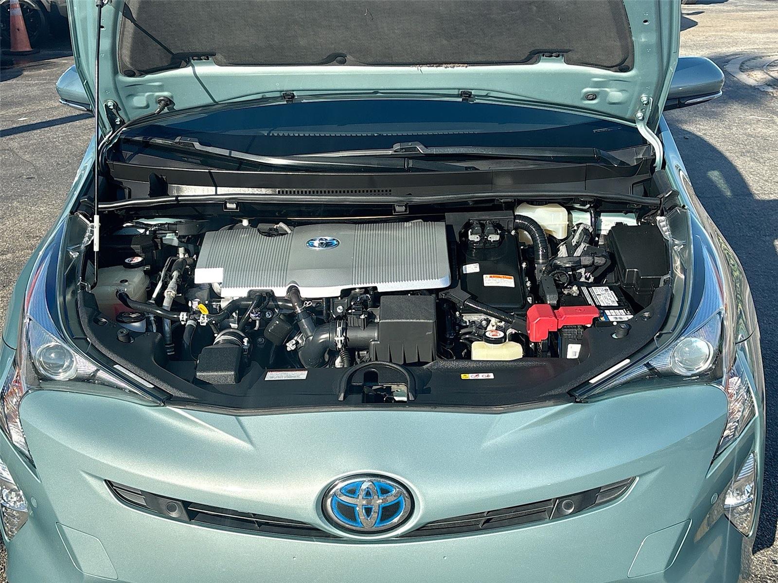 2018 Toyota Prius Four Touring