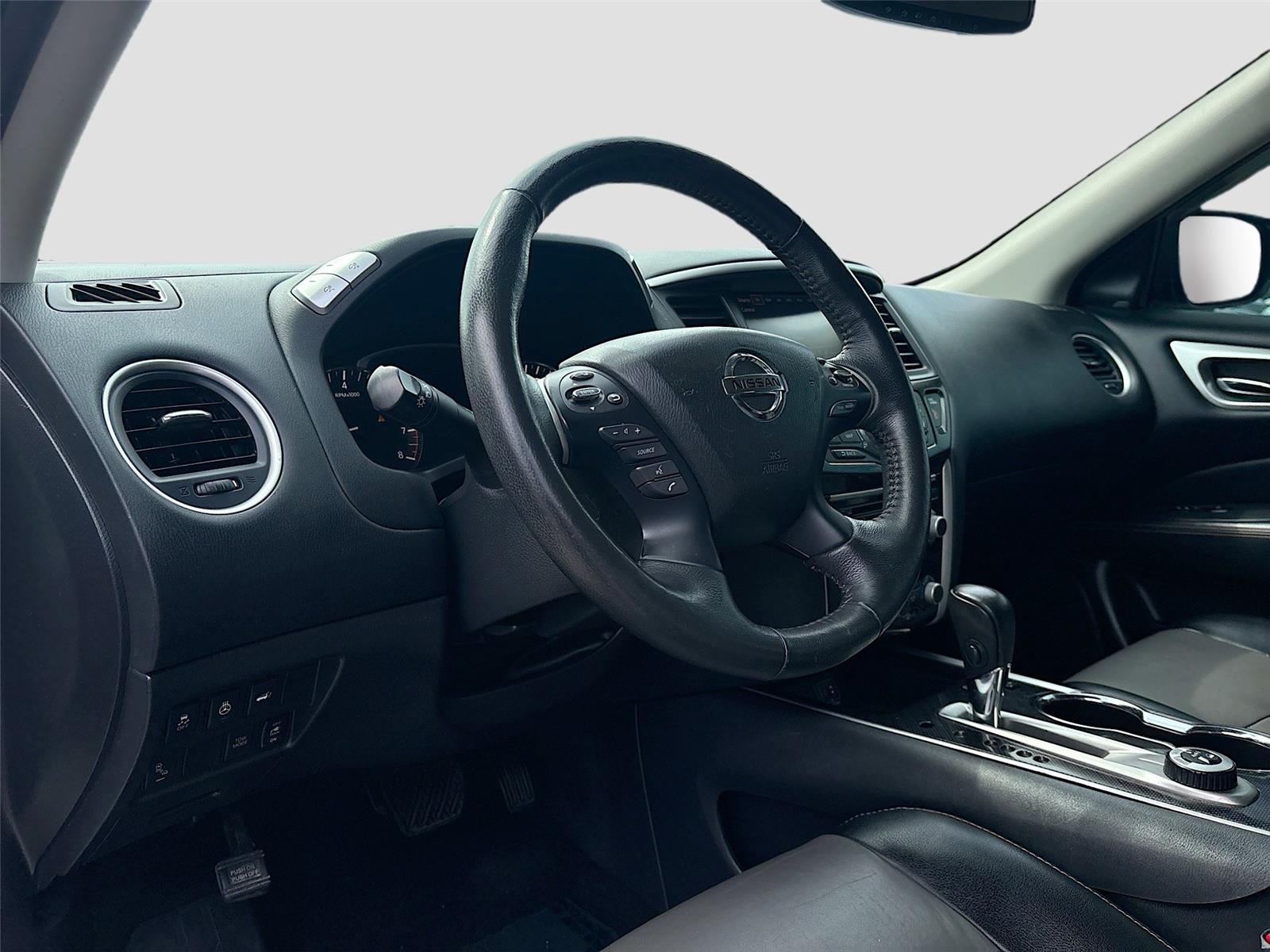 2019 Nissan Pathfinder SL