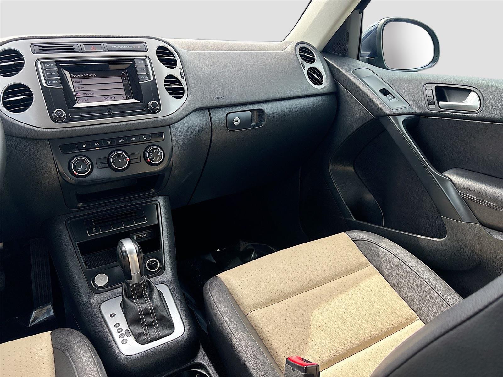 2016 Volkswagen Tiguan S