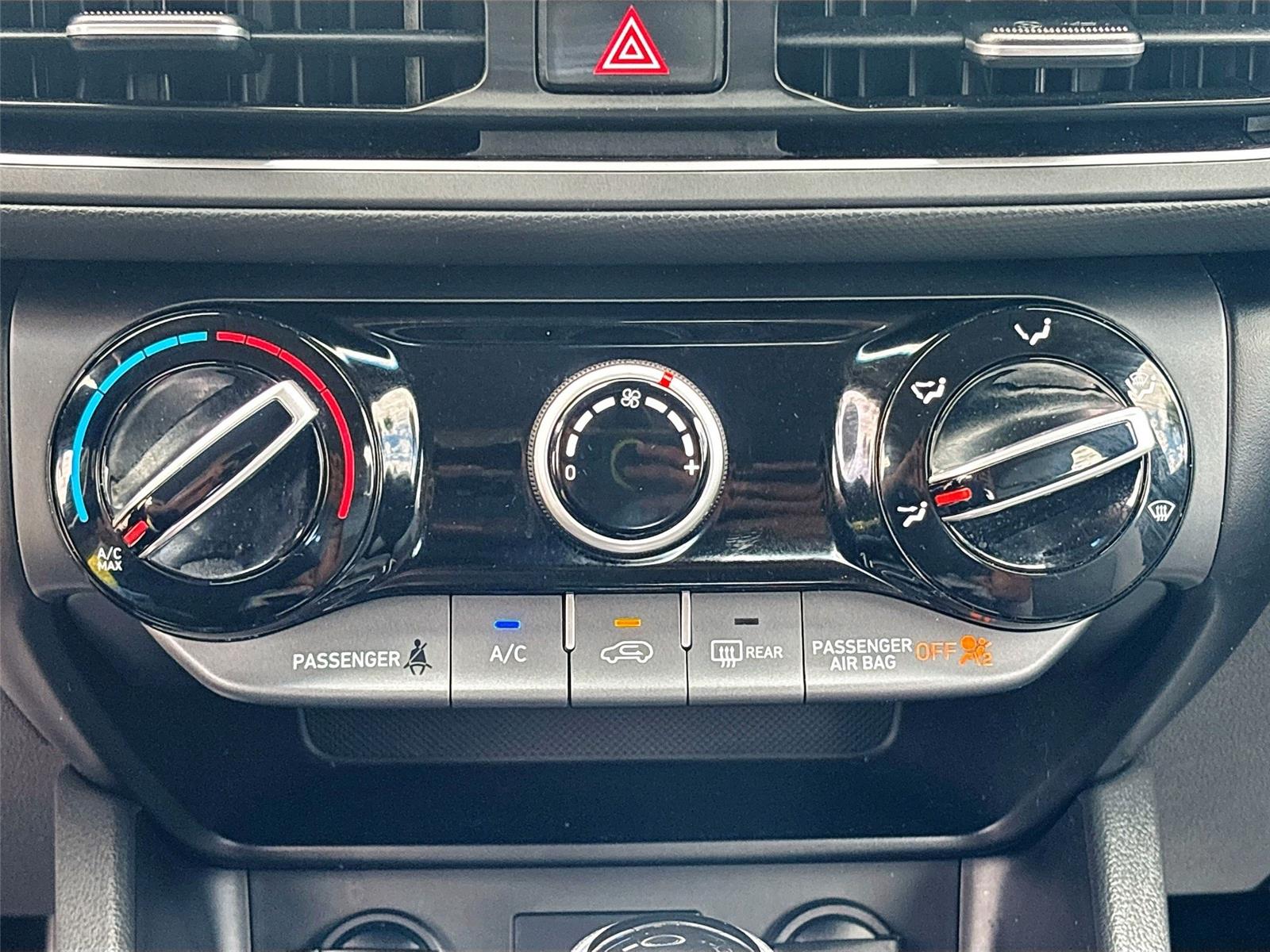 2022 Hyundai Kona SE