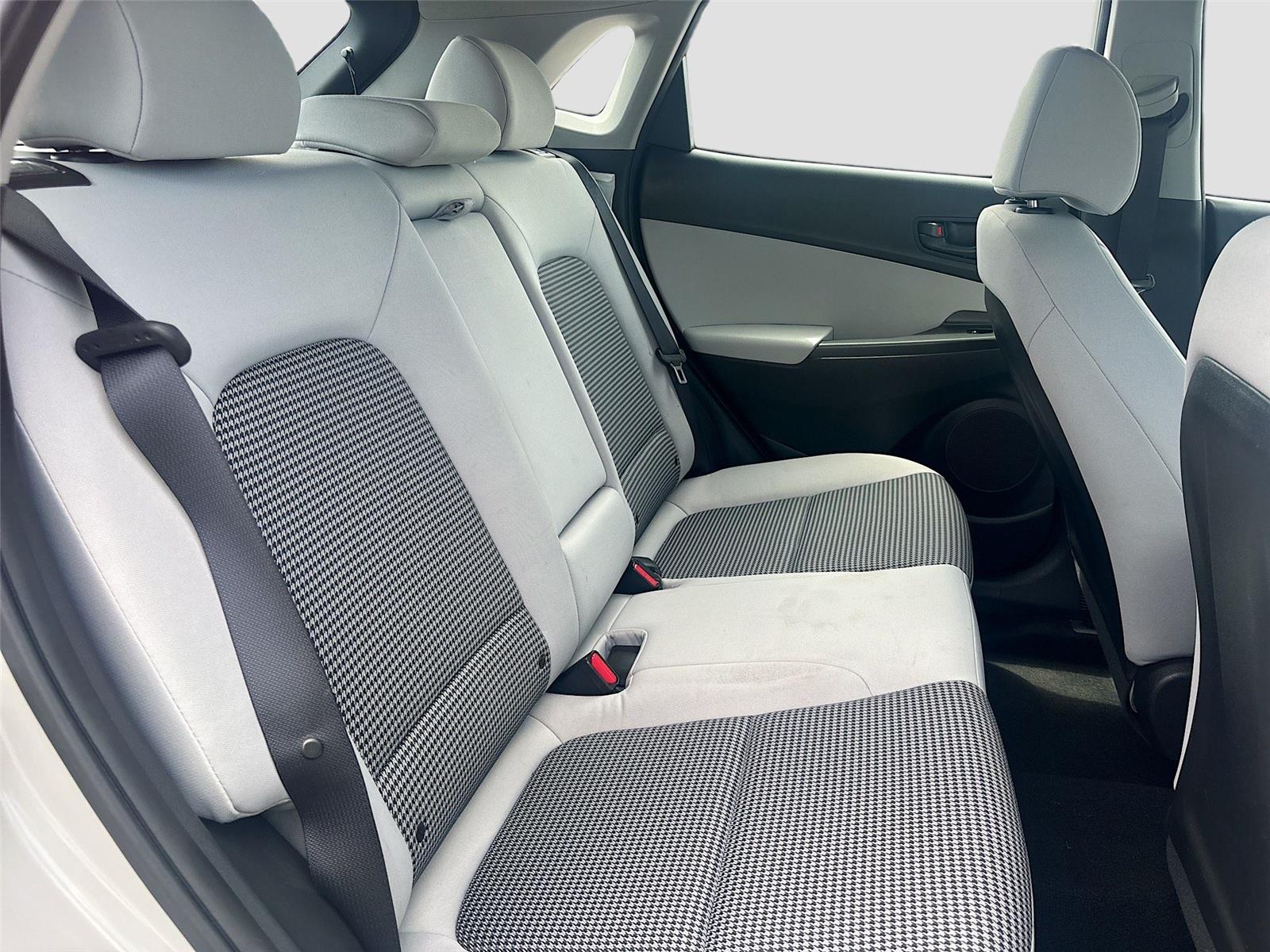 2022 Hyundai Kona SE