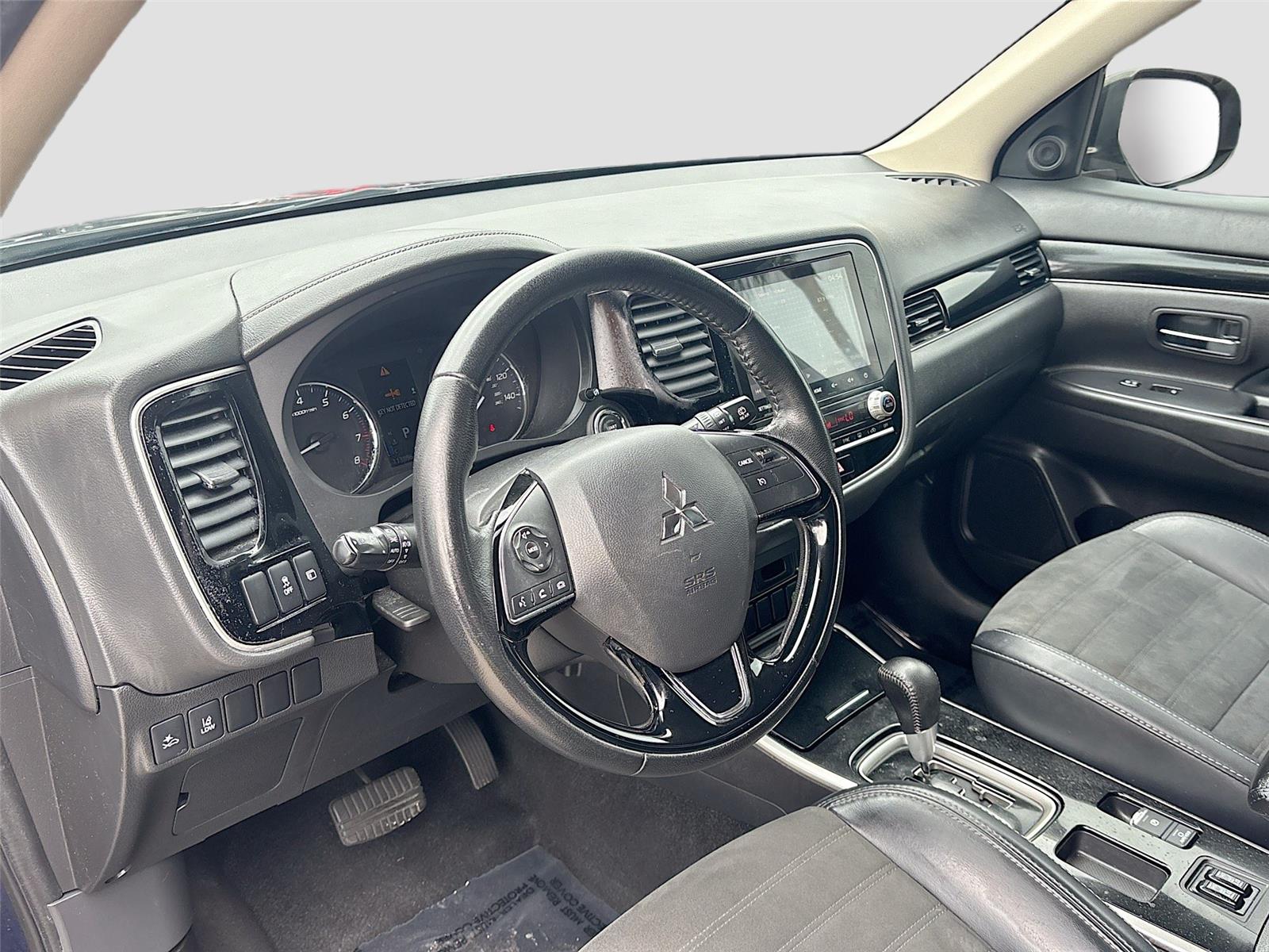 2020 Mitsubishi Outlander SE