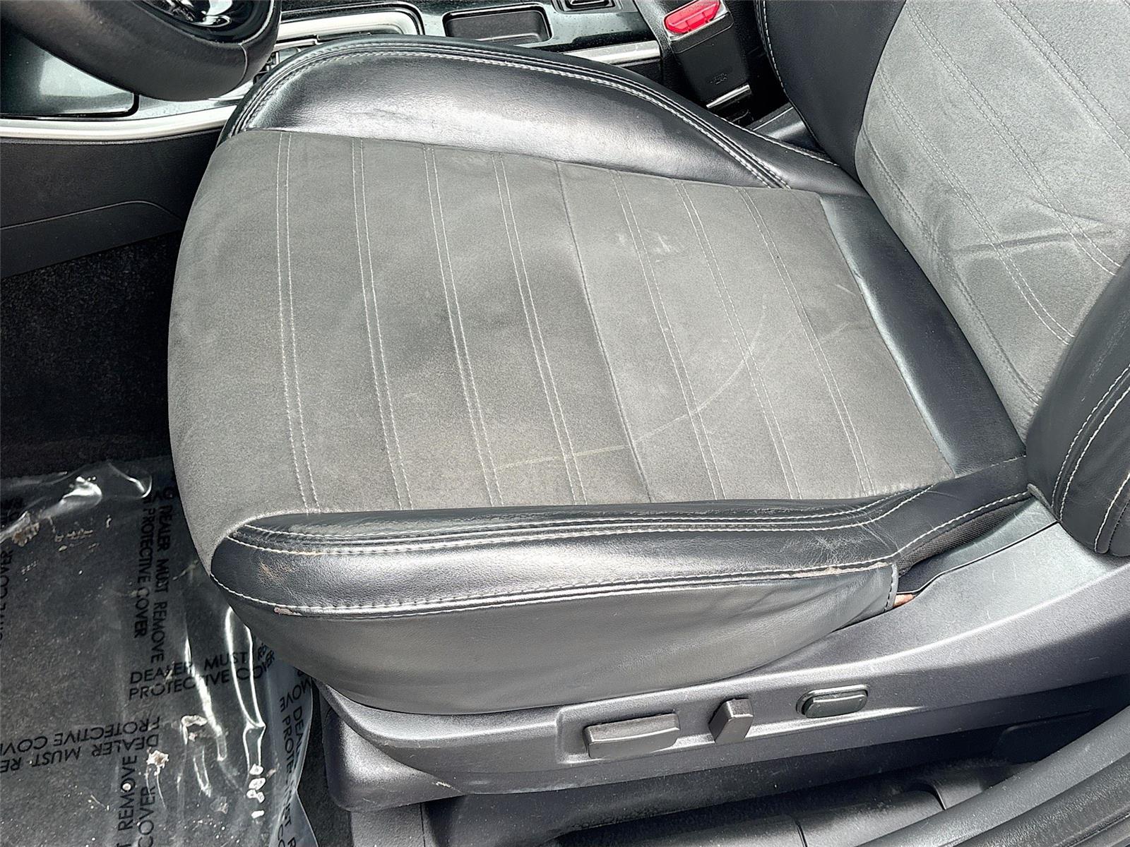 2020 Mitsubishi Outlander SE