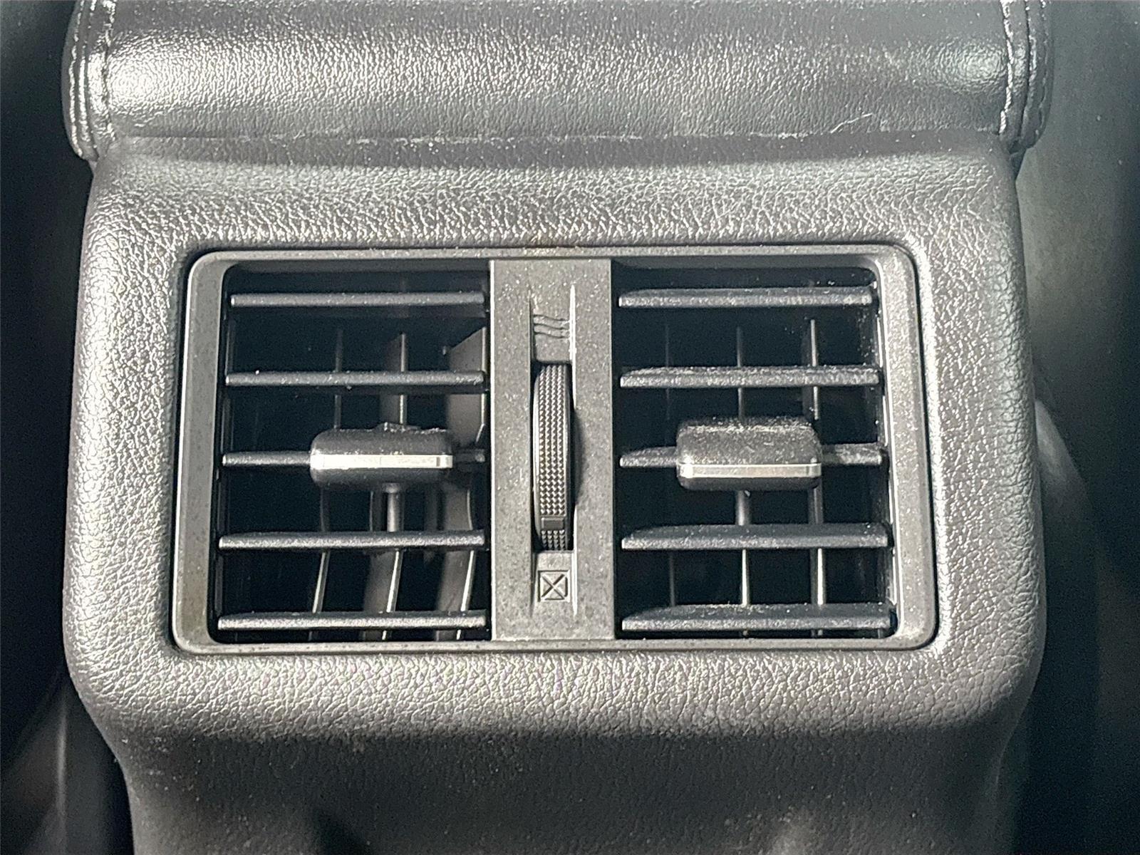 2020 Mitsubishi Outlander SE