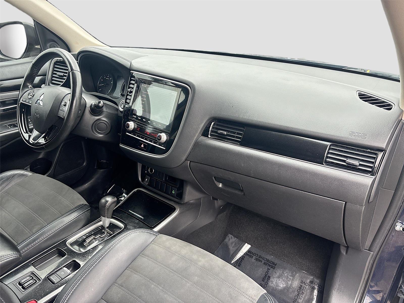 2020 Mitsubishi Outlander SE