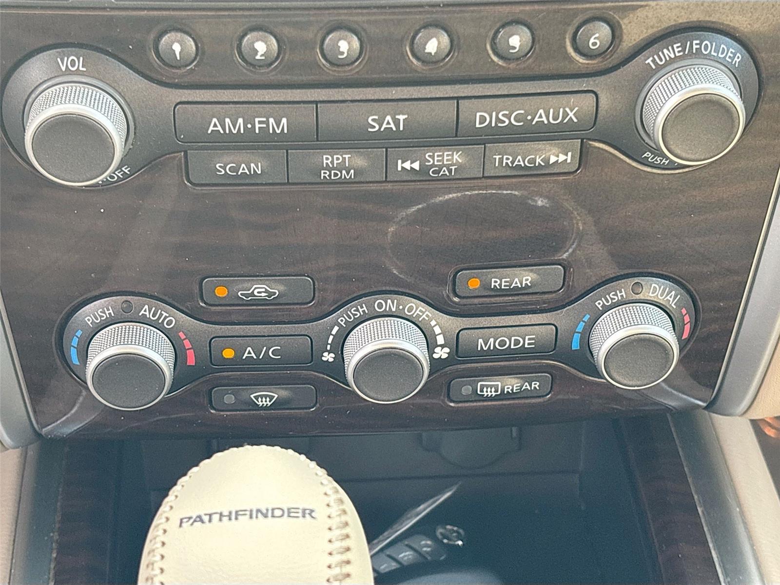 2015 Nissan Pathfinder Platinum