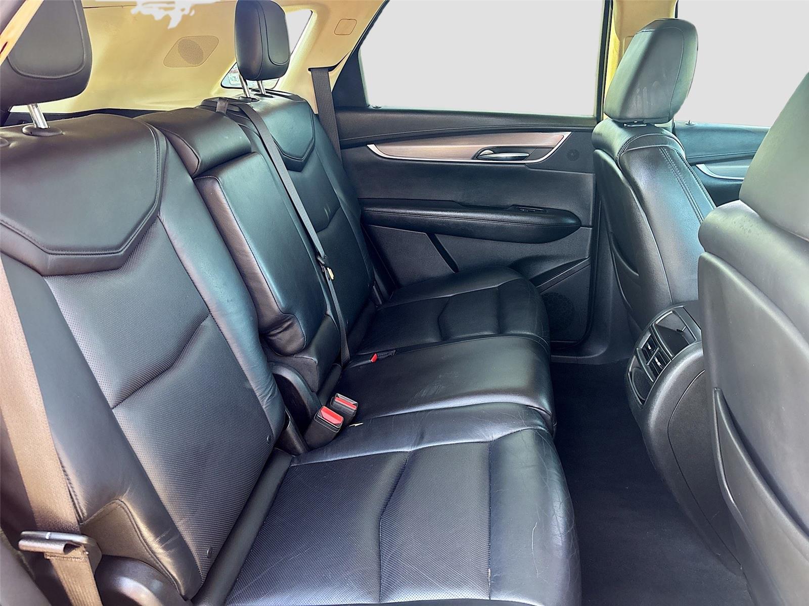 2017 Cadillac XT5 Luxury FWD