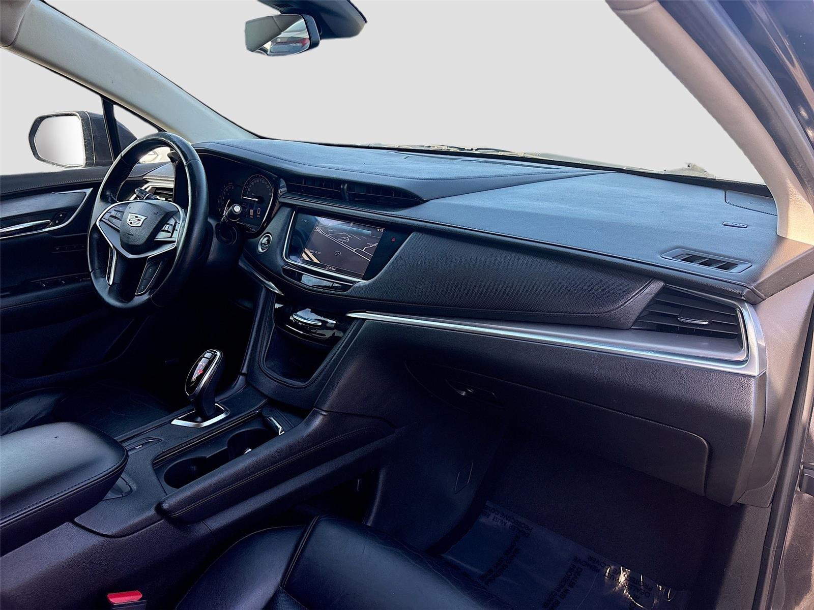 2017 Cadillac XT5 Luxury FWD