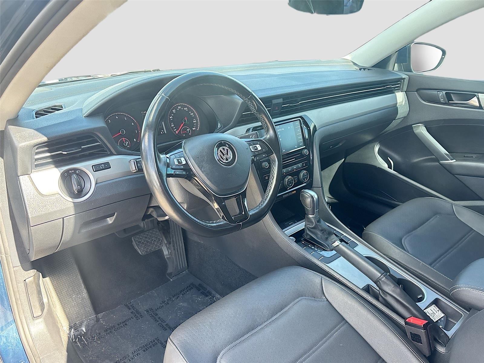 2020 Volkswagen Passat 2.0T SE