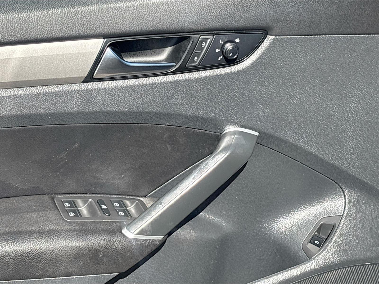 2020 Volkswagen Passat 2.0T SE