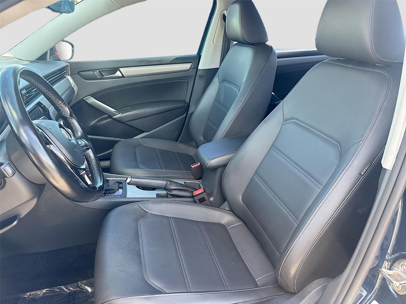 2020 Volkswagen Passat 2.0T SE