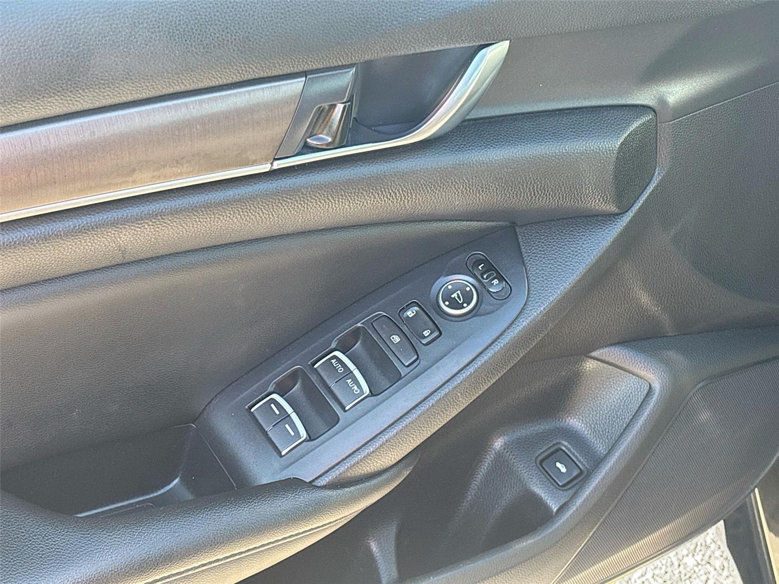 2019 Honda Accord Sedan LX 1.5T